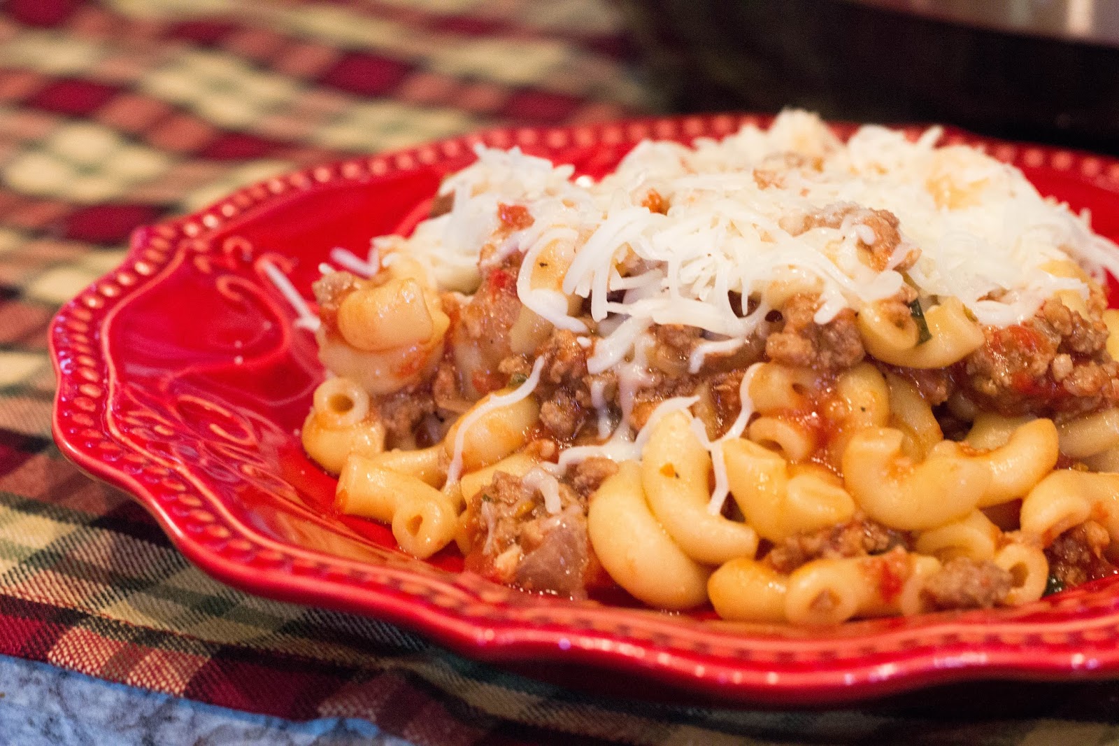 Chasing Saturdays: Instant Pot Goulash