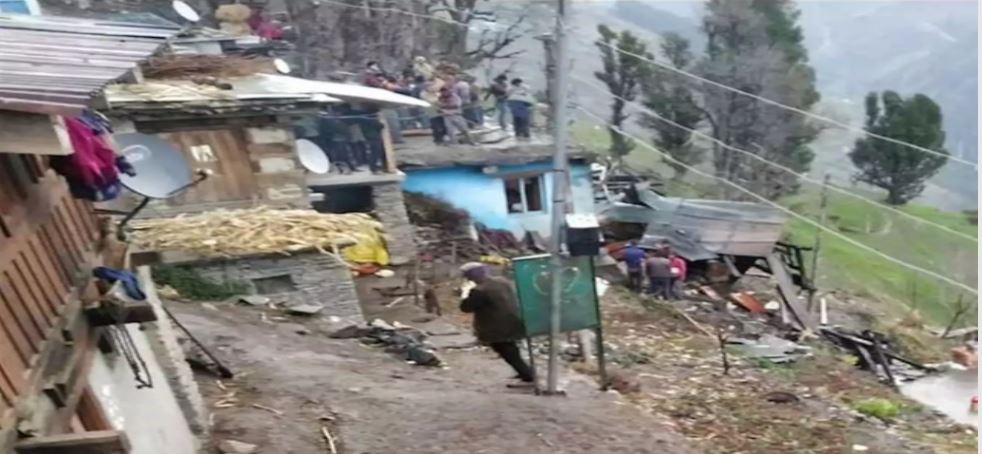 हिमाचल प्रदेश के चम्बा जिले में भयंकर अग्निकांड ,दो बच्चों सहित चार लोगों की  मौत
