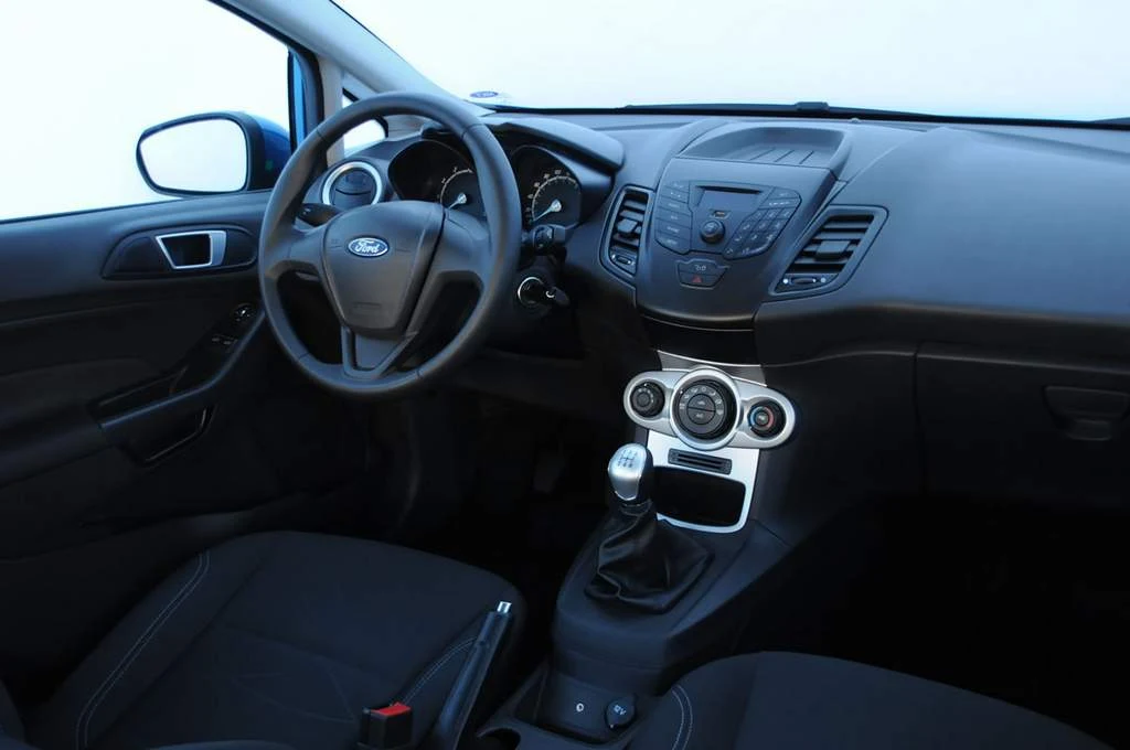 Novo Fiesta  2014 SE interior