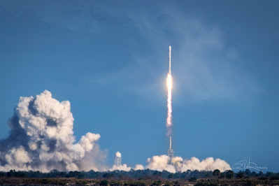 SpaceX Falcon Heavy Demo Flight 1 Lift-Off