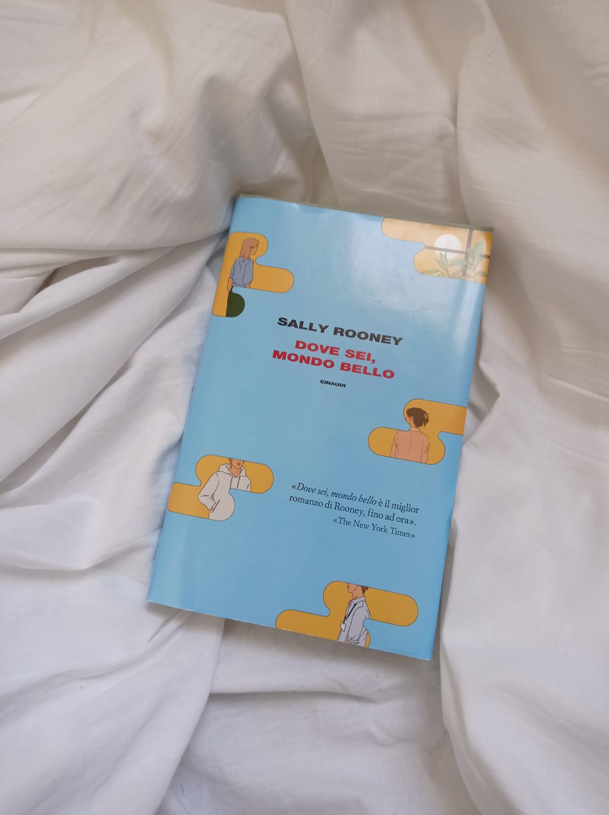 Coffee and Books: Recensione: Dove sei, mondo bello di Sally Rooney (a  cura di Melz)