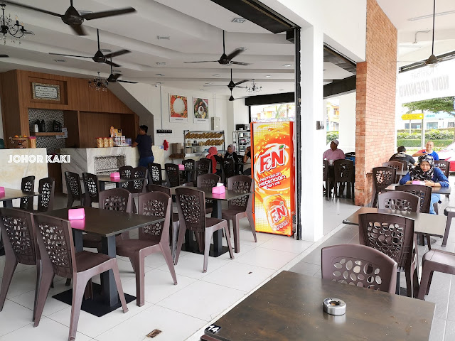 7 Kauthar Cafe in Setia Tropika. One of JB's Best Laksa Johor