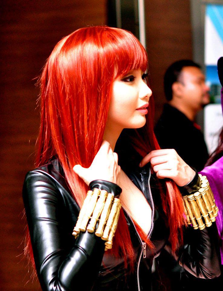 alodia gosiengfiao boob cleavage pics as black widow 01