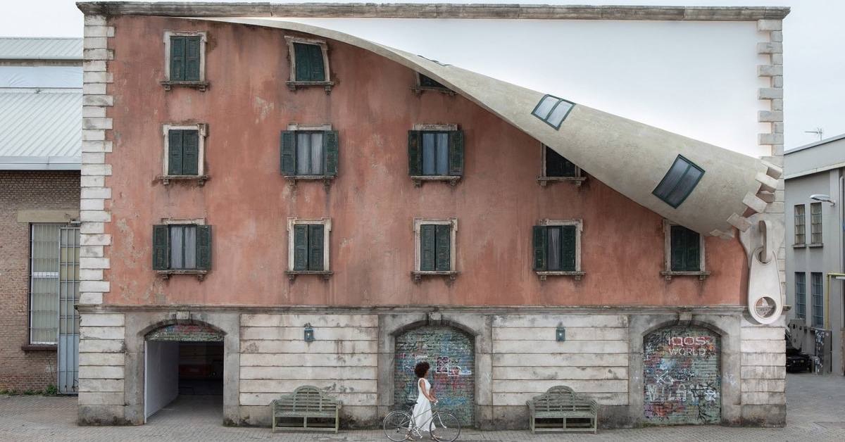 Sculptor 'Unzips' A Building In Milan With His Mind-Blowing Art Installation