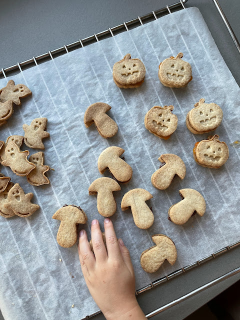 Biscottini per Halloween, la ricetta per preparare dei cookies a tema