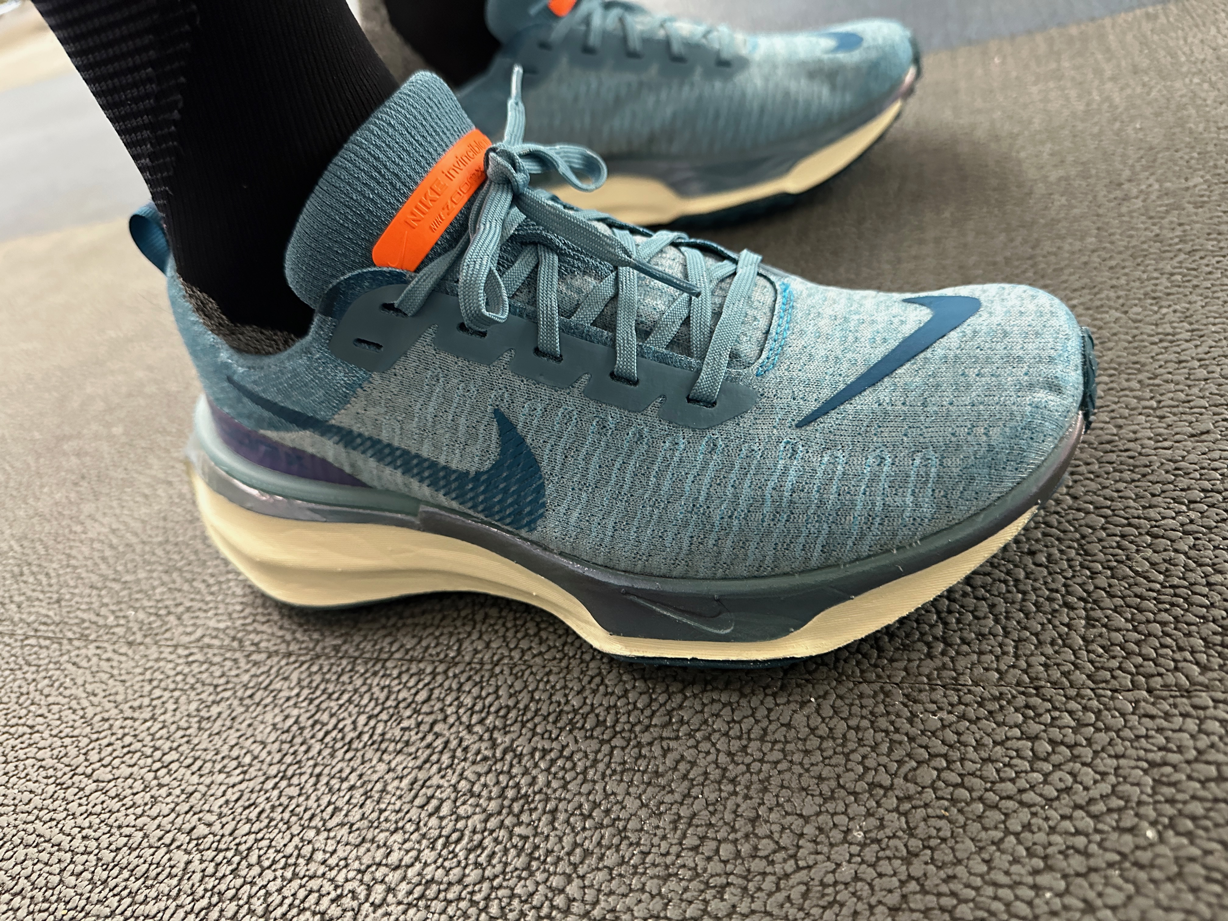 Nike ZoomX Invincible Run Flyknit 3 vs 2 Comparison Running Shoe Review