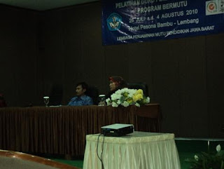 KEGIATAN PELATIHAN GURU PEMANDU KKG BERMUTU tahun 2010