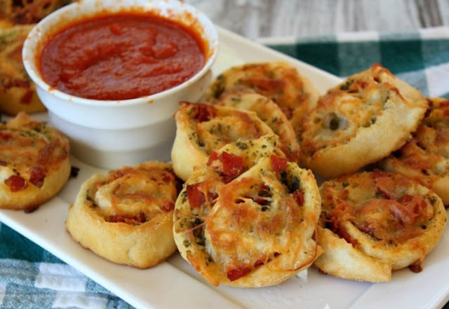 Pizza Pinwheels #dinner #appetizers