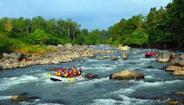 Arung Jeram Sungai Teunom