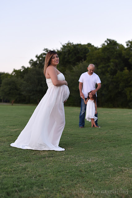 Maternity Photos by Martina in Austin, Texas