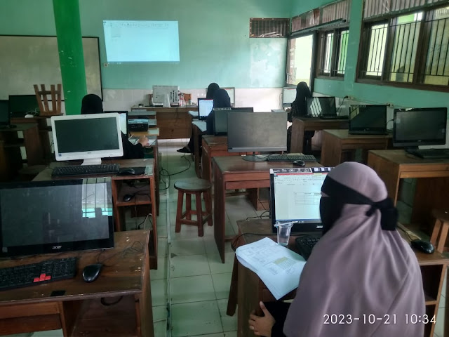 Lembaga Multi Komputer, Kursus Komputer, Pendidikan dan Pelatihan Komputer di Batulicin Kabupaten Tanah Bumbu Provinsi Kalimantan Selatan