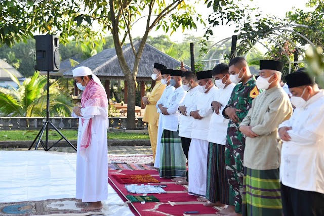 Gubernur dan Wagub Sumut Laksanakan Salat Iduladha di Rumah