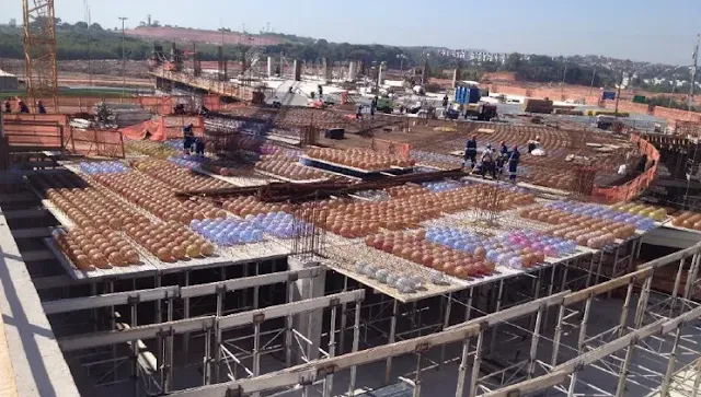 proceso de construccion de losas con esferas tipo bubbledeck