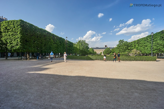 Royal garden in Paris