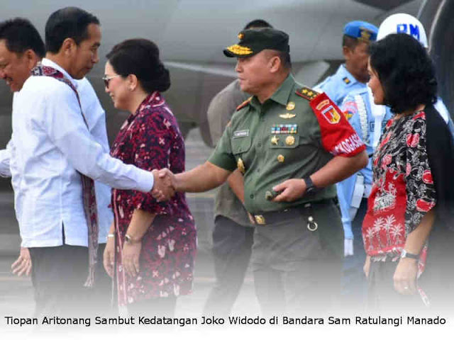 Tiopan Aritonang Sambut Kedatangan Joko Widodo di Bandara Sam Ratulangi Manado