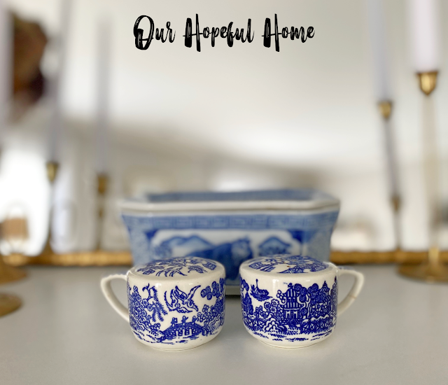 chinoiserie salt and pepper shakers set