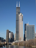 443 metrů vysoká Sears Tower
