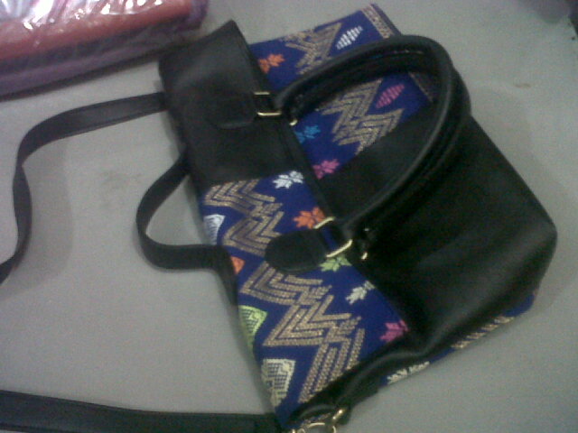 Pengrajin Tas Tenun Bogor