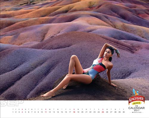 Kingfisher Bikini Calendar   HQ Photos navel show