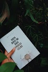 Resensi Buku "Baca Buku Ini Saat Engkau Lelah"