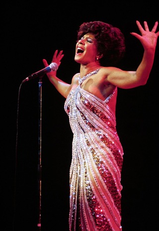 dr1011_shirley_bassey_c-768872