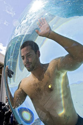 this is This guy's under water photo shoot