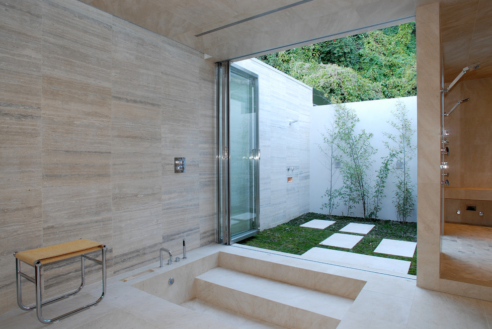 stone-room-lawn-backyard-shower-ideas