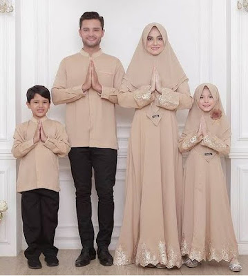 Koleksi versi busana muslim Gamis keluarga terpopuler √ Koleksi Model Busana Muslim Gamis Keluarga Terpopuler 2022