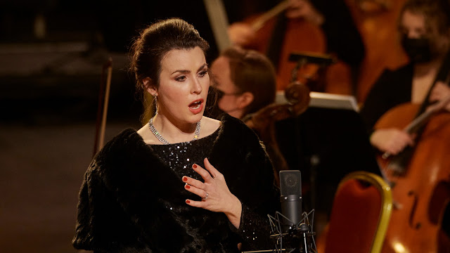 Puccini: La Boheme - Anne Devin - Irish National Opera (Photo Ros Kavanagh)