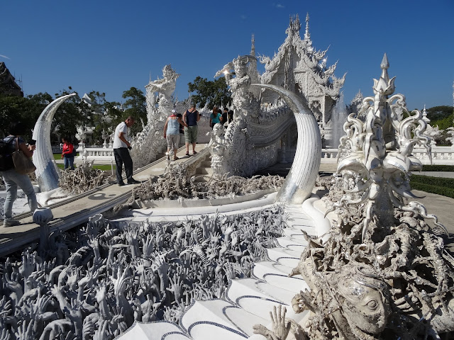 white temple chiang rai thailand