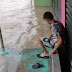 VÍDEO: Chuva causa alagamentos e gera transtornos em comunidade na zona Leste de Manaus