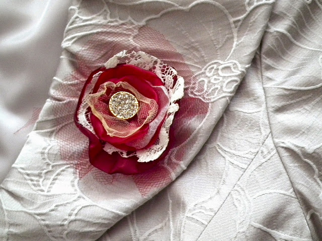 DIY flower wedding corsage with vintage button