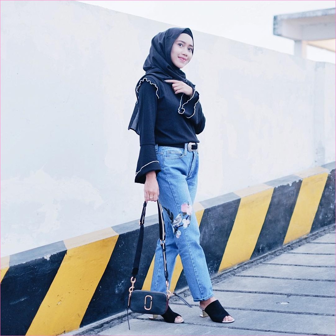  Model Outfit Baju Blouse Ala Selebgram Terbaik  30+ Model Outfit Baju Blouse Ala Selebgram Terbaik 2018