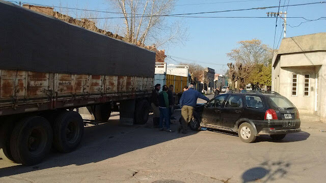 Accidente sin daños mayores en Ameghino y Sansiñena