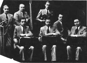 Ciríaco Ortiz en 1933, con los músicos de su orquesta Los Provincianos. Entre ellos, Benjamín Holgado Barrio y Nicolás Pepe