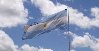 Manuel Belgrano’nun tasarladığı Arjantin bayrağı