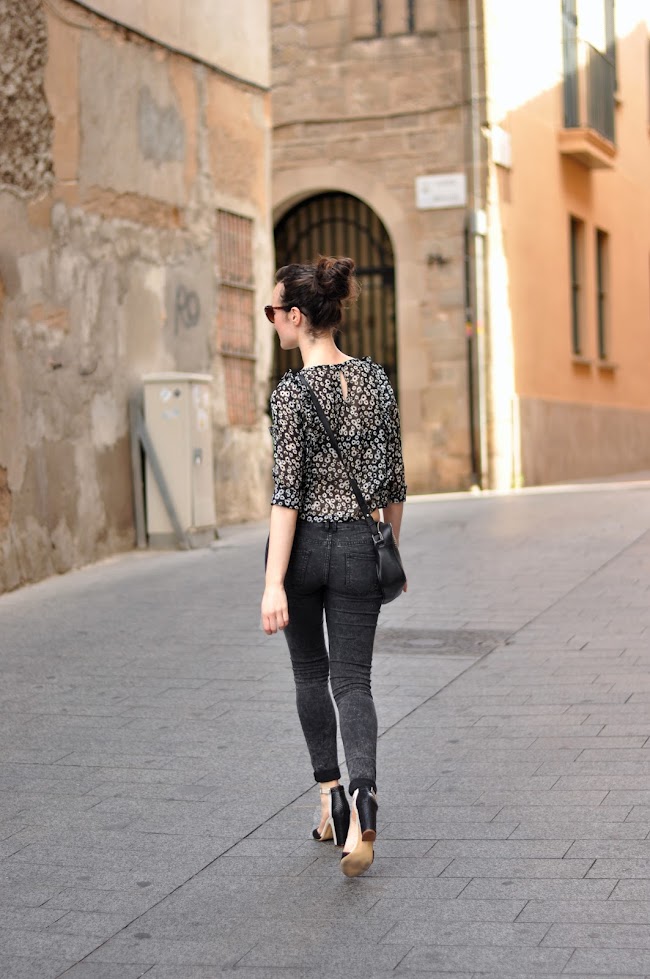 ruffled croptop