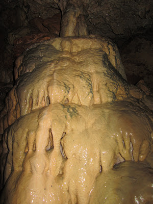 Cova de l'Olla al torrent de Sant Marc