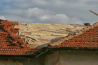 The sagging part of the roof, now fixed