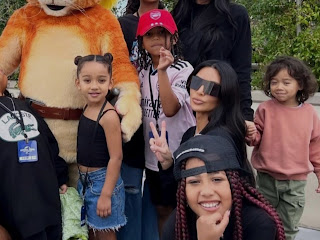 Kim Kardashian Takes All 4 Kids to Meet 'Puss In Boots' Character After Christmas: Photo