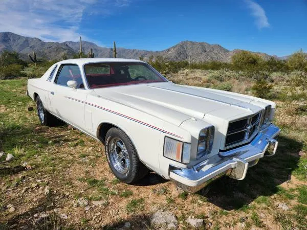 Looking A New Home, 1979 Chrysler 300 Excellent condition