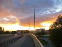zachód słońca nad przeprawą mostową w Piszu