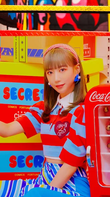On October 16, 2021, Zuu was revealed as a new member of SECRET NUMBER. She made her official debut as a member on October 27 with the single album "Fire Saturday".