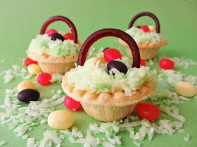 Easter basket lemon mousse tarts