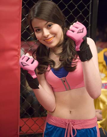 Miranda Cosgrove fans peru iCarly birthday cumpleaños 20 age 2013 Mayo