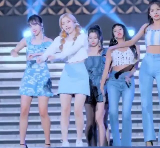 D編集長の裏ブログ Twiceダヒョンの色白さがわかる画像