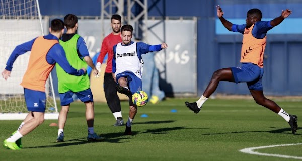 Málaga, Pepe Mel aclimata al equipo al horario contra el Burgos