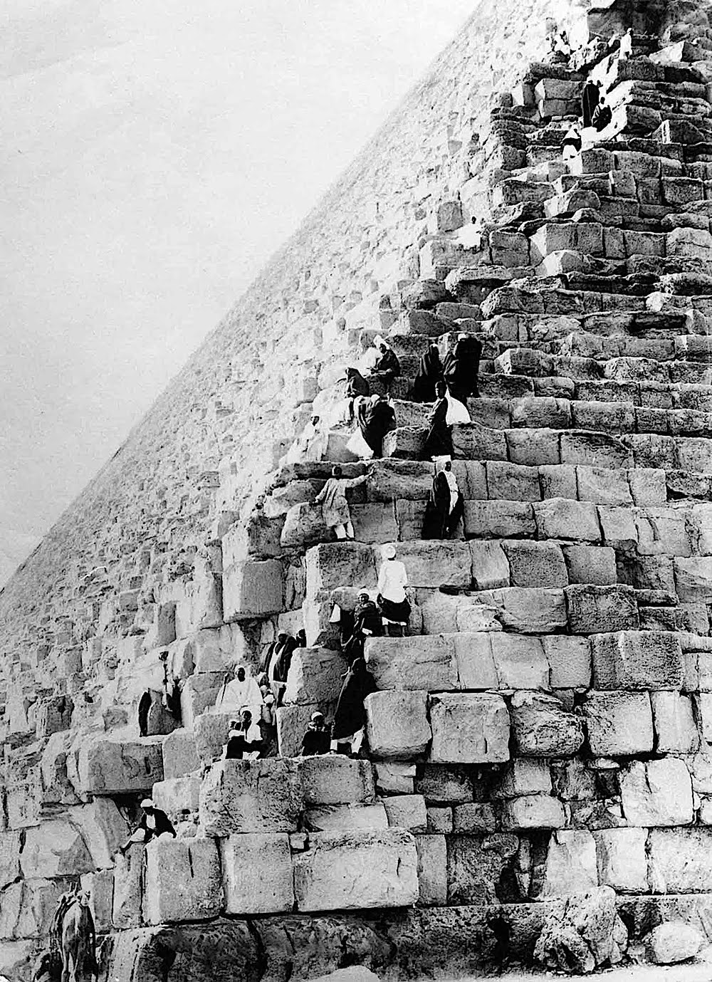 1930 pyramids