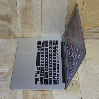 MacBook Air Core i5 (13-inch, Early 2014)