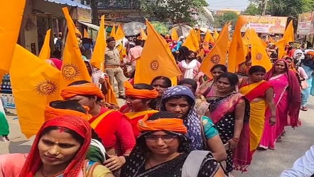 women-took-out-saffron-journey-teachers-of-ekal-vidyalaya-ghzipur-news